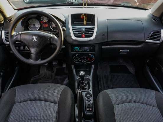 PEUGEOT-207-1.4 XR SPORT 8V FLEX 4P MANUAL PEUGEOT-207-2012
