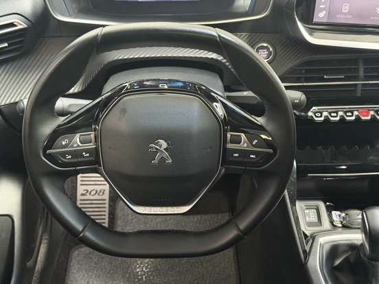 PEUGEOT-208-2023