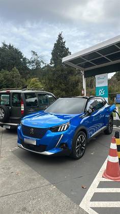 PEUGEOT 2008 50 KW ELÉTRICO E-GT