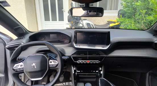 PEUGEOT-208-2024