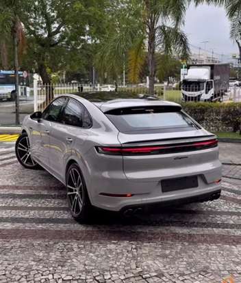 PORSCHE-CAYENNE-2026