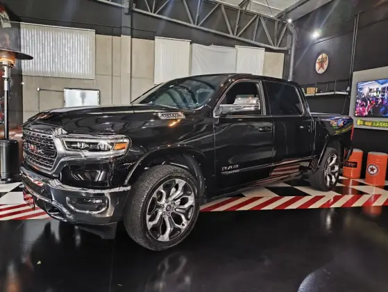 RAM 1500 5.7 V8 GASOLINA LIMITED CD 4X4 AUTOMÁTICO RAM 1500 5.7 V8 GASOLINA LIMITED CD 4X4 AUTOMÁTICO