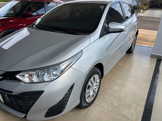 TOYOTA YARIS 1.3 16V FLEX XL LIVE MULTIDRIVE