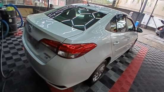 TOYOTA-YARIS-2023