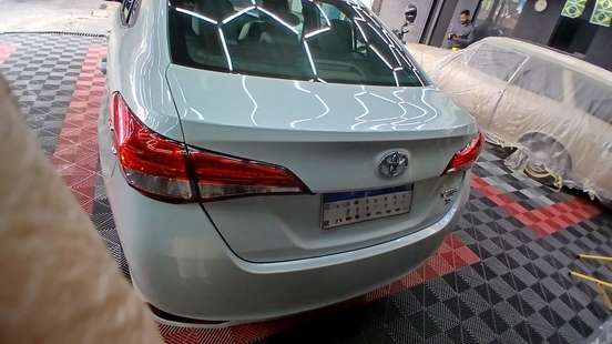 TOYOTA-YARIS-2023