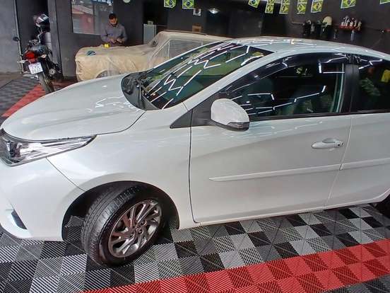 TOYOTA-YARIS-1.5 16V FLEX SEDAN XS CONNECT MULTIDRIVE TOYOTA-YARIS-2023