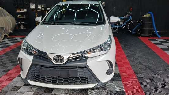 TOYOTA-YARIS-2023