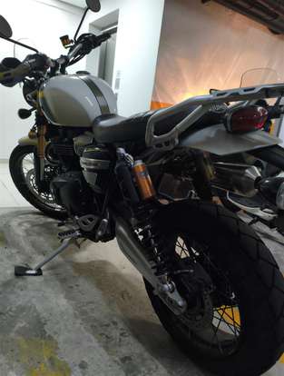 TRIUMPH-SCRAMBLER 1200 XE-2019