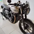 TRIUMPH STREET TWIN TRIUMPH STREET TWIN