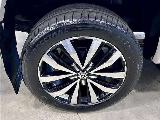 VOLKSWAGEN-AMAROK-2.0 HIGHLINE EXTREME 4X4 CD 16V TURBO INTERCOOLER DIESEL 4P AUTOMÁTICO VOLKSWAGEN-AMAROK-2017