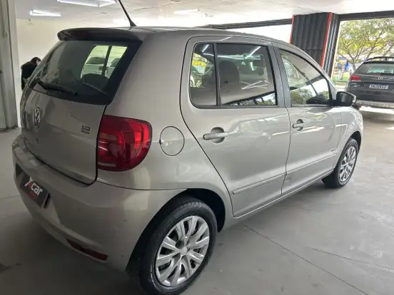 VOLKSWAGEN-FOX-1.0 MI 8V FLEX 4P MANUAL VOLKSWAGEN-FOX-2012