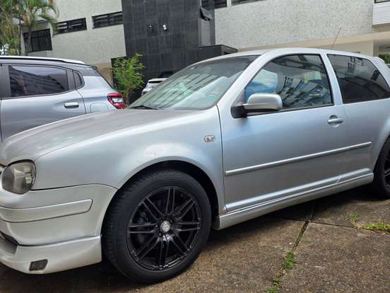 VOLKSWAGEN-GOLF-2.8 MI VR6 24V GASOLINA 2P MANUAL VOLKSWAGEN-GOLF-2003