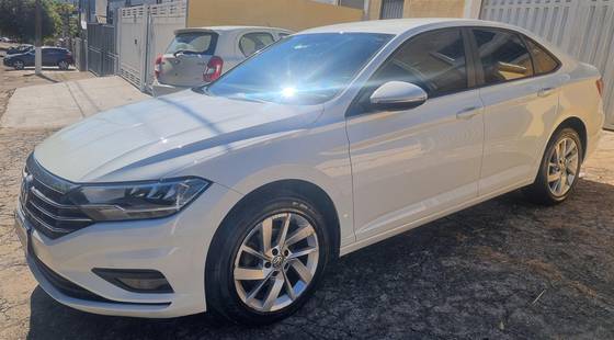 VOLKSWAGEN JETTA 1.4 250 TSI TOTAL FLEX COMFORTLINE TIPTRONIC