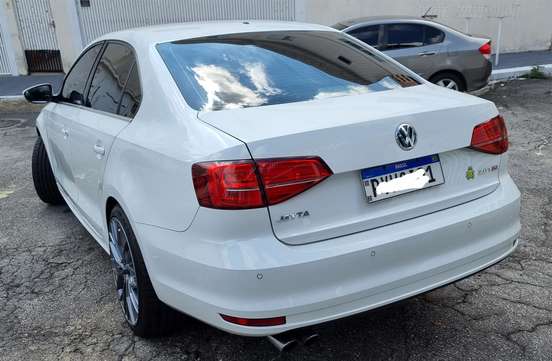 VOLKSWAGEN-JETTA-2.0 TSI HIGHLINE 211CV GASOLINA 4P TIPTRONIC VOLKSWAGEN-JETTA-2016