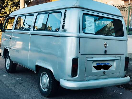 VOLKSWAGEN-KOMBI-1.6 MI STD SÉRIE PRATA 8V GASOLINA 3P MANUAL VOLKSWAGEN-KOMBI-2005