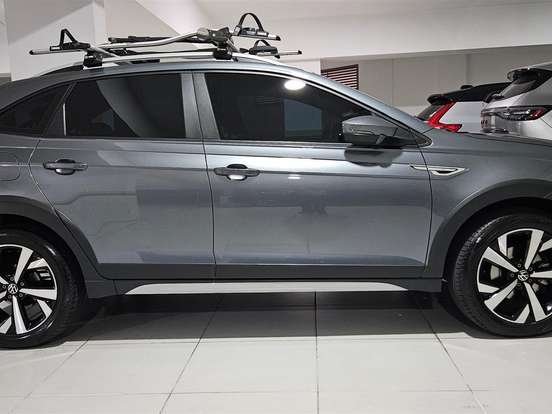 VOLKSWAGEN-NIVUS-1.0 200 TSI TOTAL FLEX HIGHLINE AUTOMÁTICO VOLKSWAGEN-NIVUS-2022