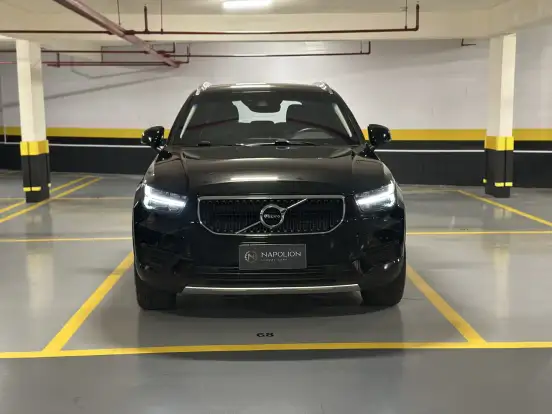 VOLVO-XC40-2.0 T5 GASOLINA MOMENTUM AWD GEARTRONIC VOLVO-XC40-2019