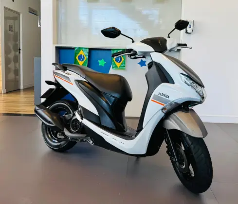 YAMAHA FLUO 125 ABS YAMAHA FLUO 125 ABS