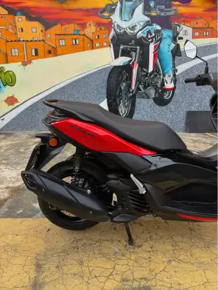 YAMAHA-NMAX CONNECTED 160 ABS-2024