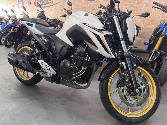 YAMAHA FZ25 FAZER ABS 