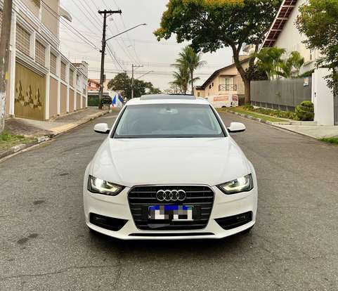 AUDI-A4-2012