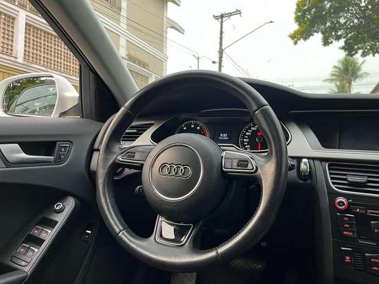 AUDI-A4-2.0 TFSI AMBIENTE 183CV GASOLINA 4P MULTITRONIC AUDI-A4-2012