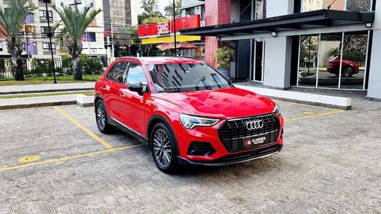 AUDI-Q3-2021