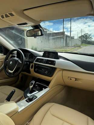 BMW-320i-2014