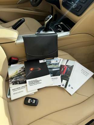 BMW-320i-2014