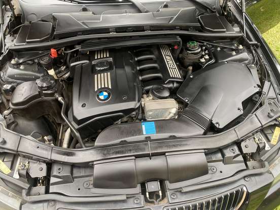 BMW-325i-2.5 SEDAN 24V GASOLINA 4P AUTOMÁTICO BMW-325i-2008
