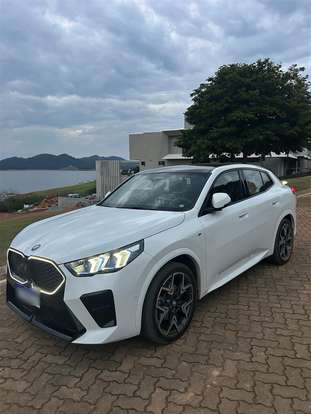 BMW-iX2-2025