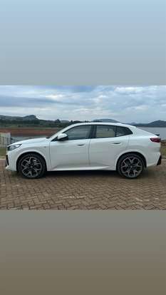 BMW-iX2-2025