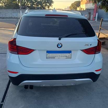 BMW-X1-2013