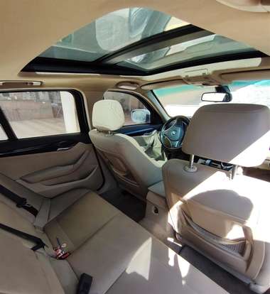 BMW-X1-2010