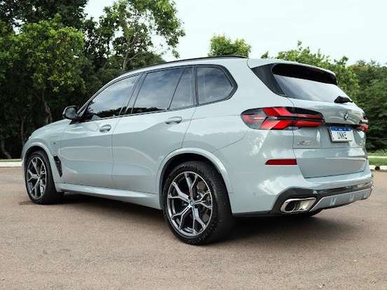 BMW-X5-2024