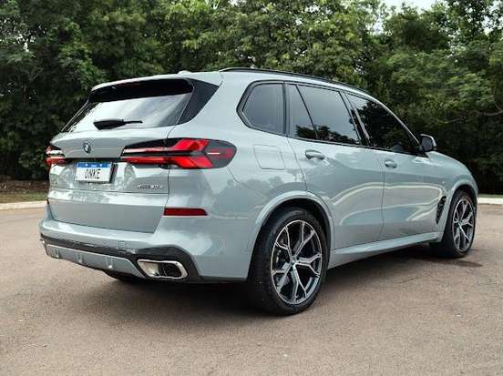 BMW-X5-2024