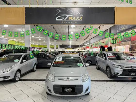 FIAT PALIO 1.4 MPI ATTRACTIVE 8V FLEX 4P MANUAL FIAT PALIO 1.4 MPI ATTRACTIVE 8V FLEX 4P MANUAL