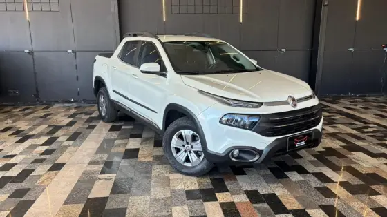 FIAT TORO 1.8 16V EVO FLEX FREEDOM AT6 FIAT TORO 1.8 16V EVO FLEX FREEDOM AT6