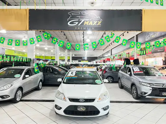 FORD FOCUS 1.6 GLX 16V FLEX 4P MANUAL