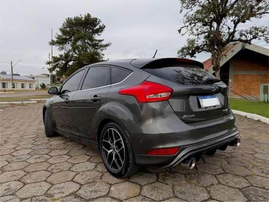 FORD-FOCUS-2016
