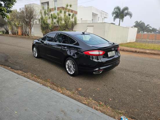 FORD-FUSION-2014