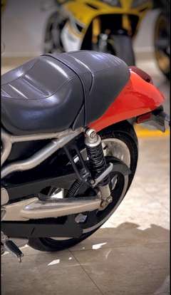 HARLEY-DAVIDSON-STREET ROD-2005