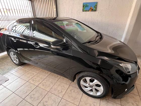 HYUNDAI HB20S 1.6 COMFORT PLUS 16V FLEX 4P MANUAL