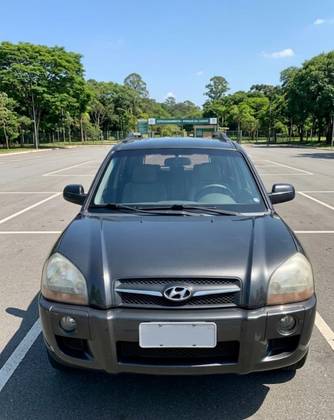HYUNDAI TUCSON 2.0 MPFI GLS 16V 143CV 2WD GASOLINA 4P AUTOMÁTICO
