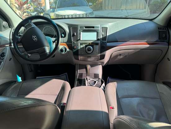 HYUNDAI-VERACRUZ-3.8 V6 GASOLINA 4WD AUTOMÁTICO HYUNDAI-VERACRUZ-2011