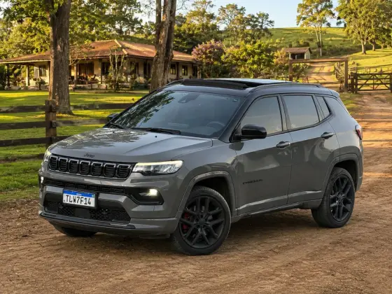 JEEP COMPASS 2.0 HURRICANE 4 TURBO GASOLINA BLACKHAWK AT9 JEEP COMPASS 2.0 HURRICANE 4 TURBO GASOLINA BLACKHAWK AT9