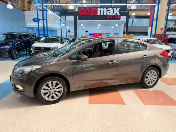 KIA CERATO 1.6 SX 16V FLEX 4P AUTOMÁTICO KIA CERATO 1.6 SX 16V FLEX 4P AUTOMÁTICO