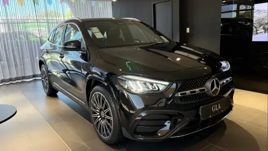 MERCEDES-BENZ-GLA 200-2026
