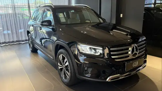 MERCEDES-BENZ-GLB 220-2026