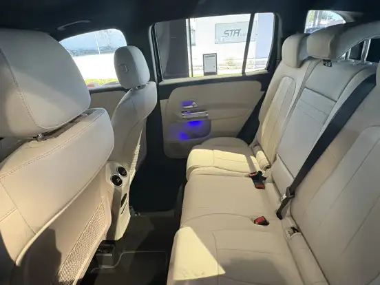 MERCEDES-BENZ-GLB 220-2.0 MHEV PROGRESSIVE 4MATIC 8G-DCT MERCEDES-BENZ-GLB 220-2026